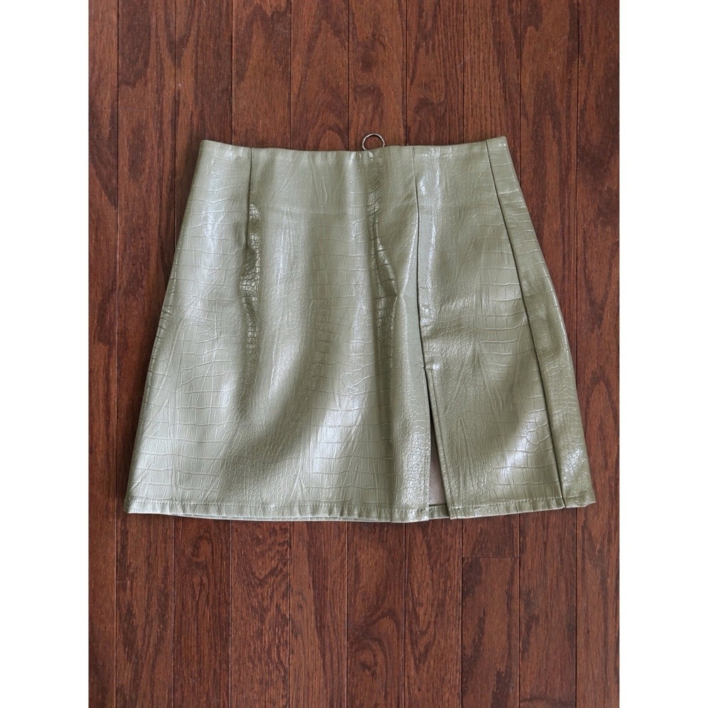 Princess Polly Women's Green Faux Leather Good Vibes Mini Skirt Sze 2 Snake Skin